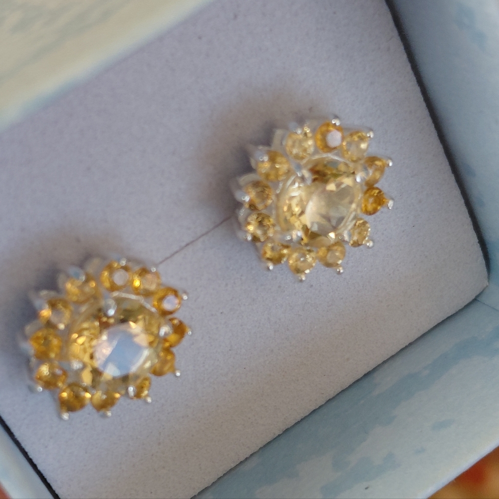 Citrine Flower Silver Stud Earrings - Picture 6 of 10